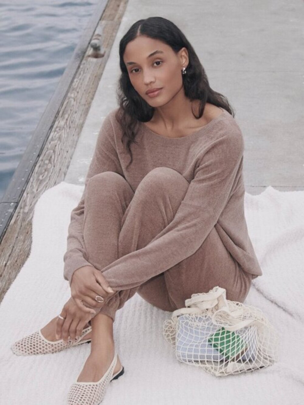 Barefoot Dreams CozyChic Ultra Lite Knit 2 Piece Set Sweatshirt & Joggers M/L?